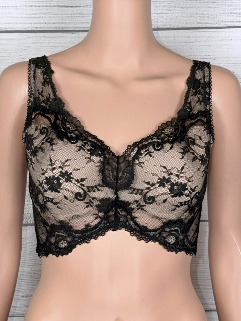 Victoria’s Secret Dream Angels Lace Demi Black Bra 34DD